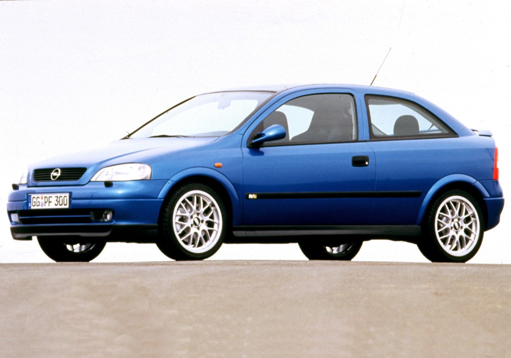 Opel Astra 3 Doors photo 47