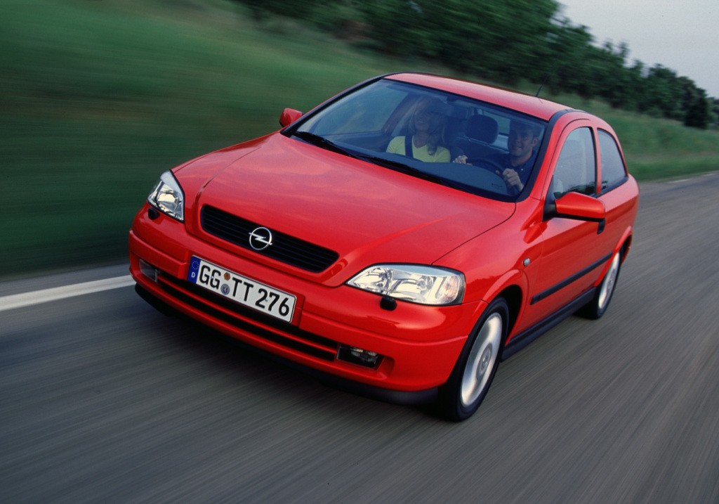 Opel Astra 3 Doors photo 8