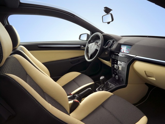 Opel Astra 3 Doors photo 49