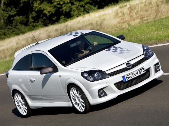 Opel Astra 3 Doors photo 9