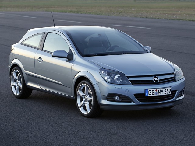 Opel Astra 3 Doors photo 17