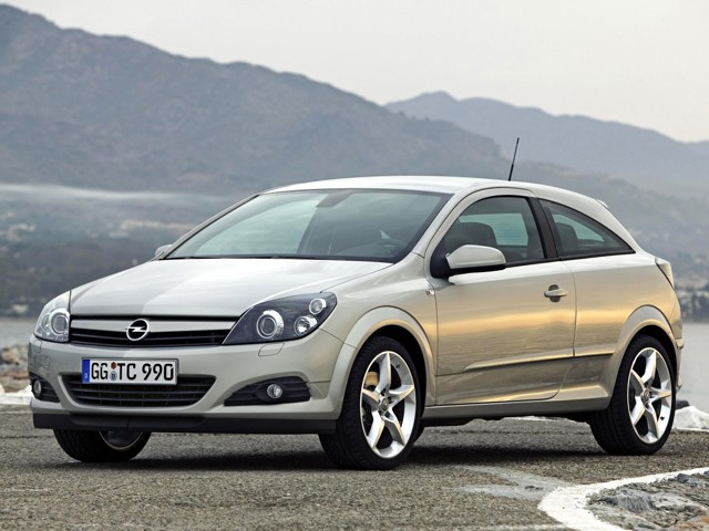 Opel Astra 3 Doors photo 27