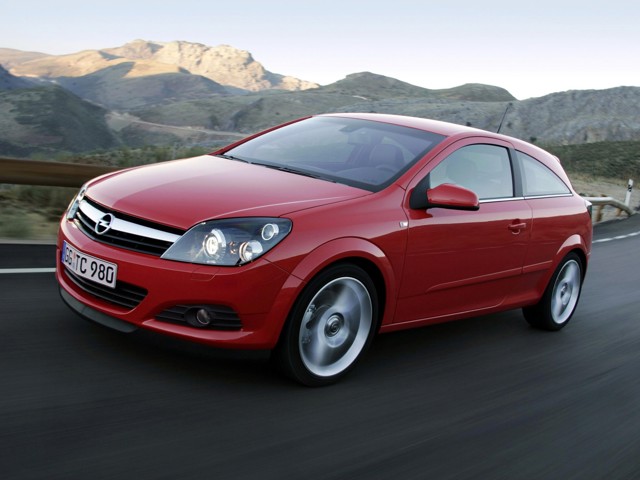 Opel Astra 3 Doors photo 32