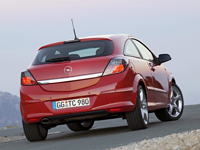 Opel Astra 3 Doors photo 36