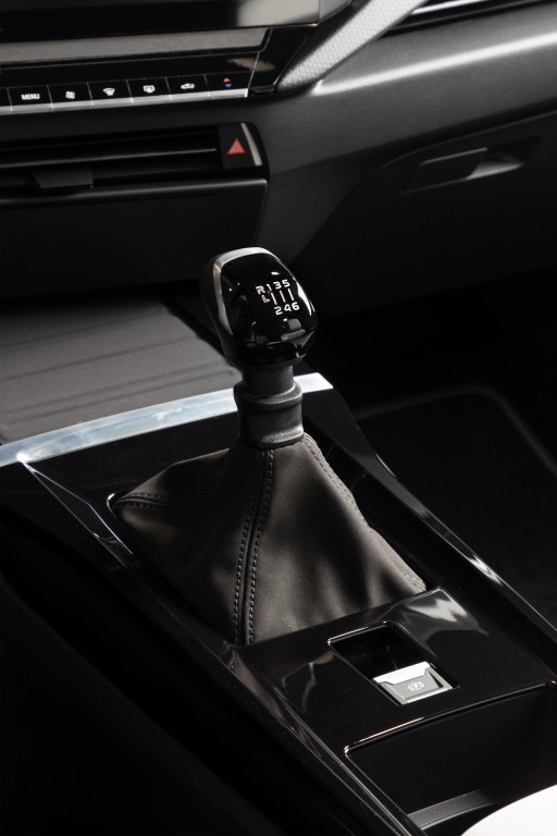 Opel Astra 5 Doors photo 41