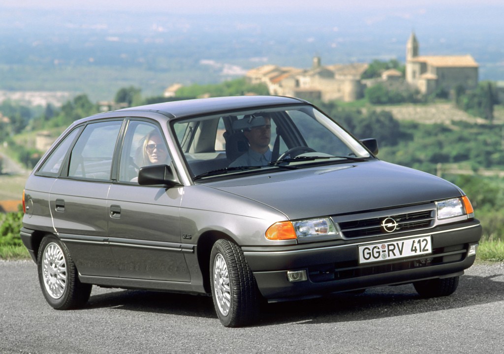 Opel Astra 5 Doors photo 11