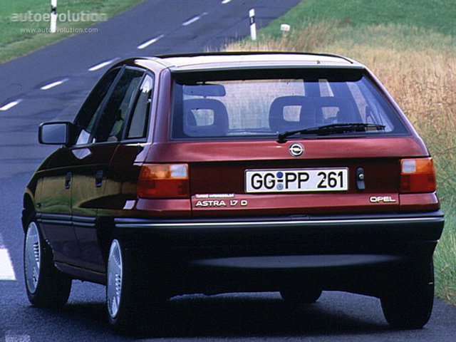 Opel Astra 5 Doors photo 2