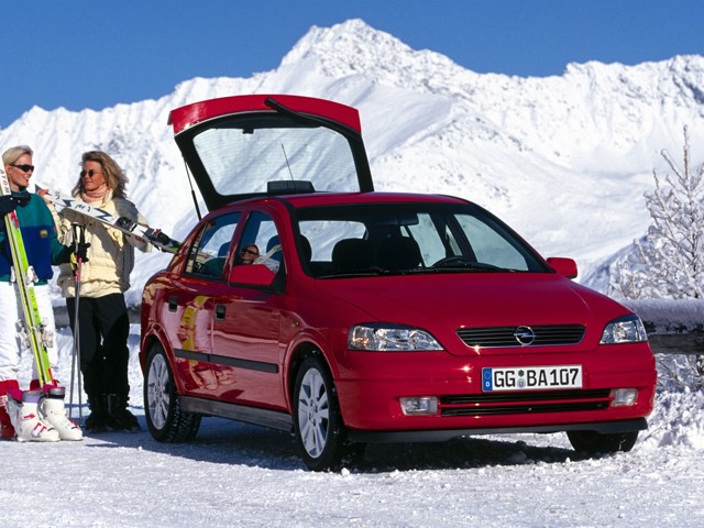 Opel Astra 5 Doors photo 8