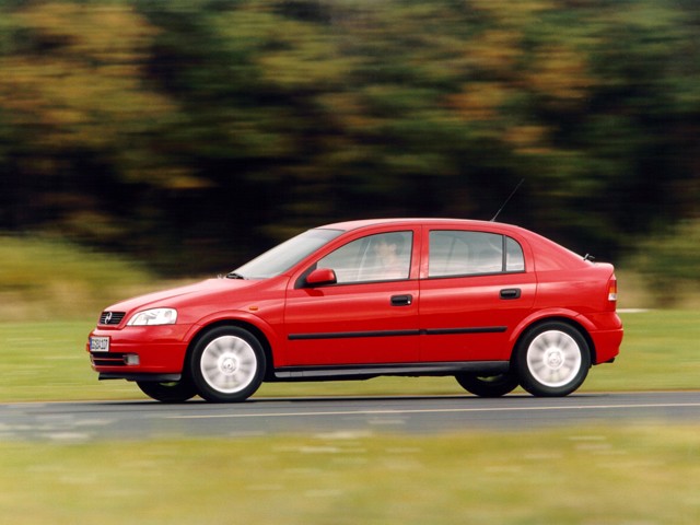 Opel Astra 5 Doors photo 9