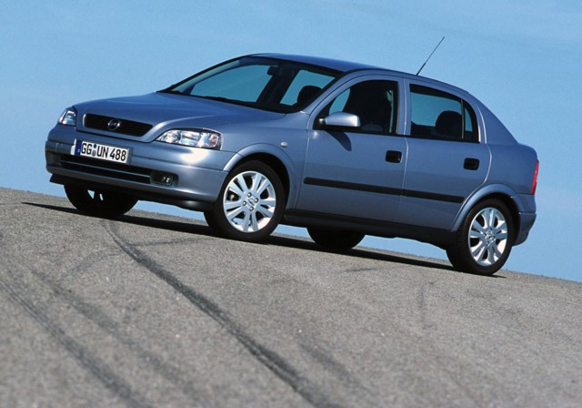 Opel Astra 5 Doors photo 25