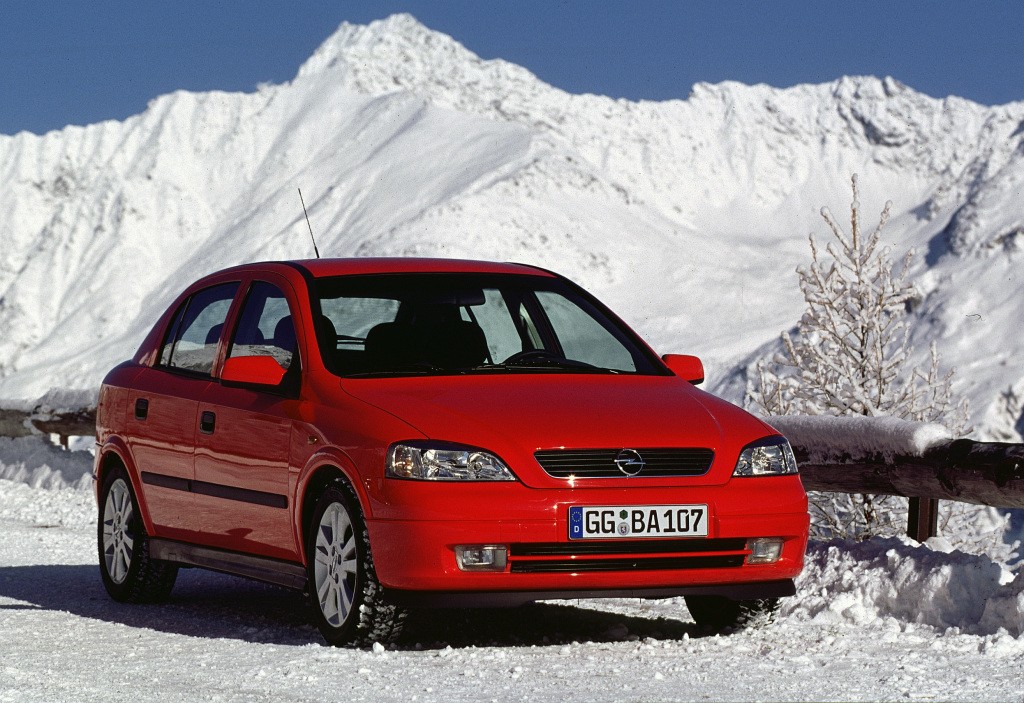 Opel Astra 5 Doors photo 26