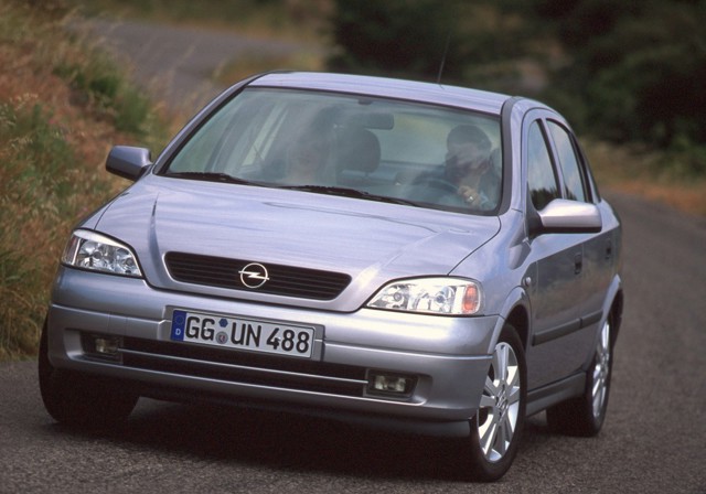 Opel Astra 5 Doors photo 27