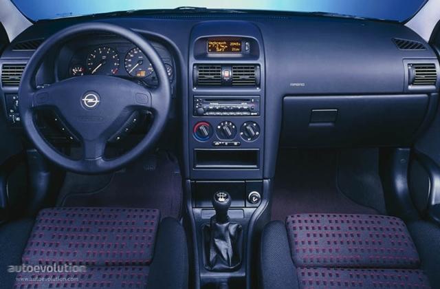 Opel Astra 5 Doors photo 35