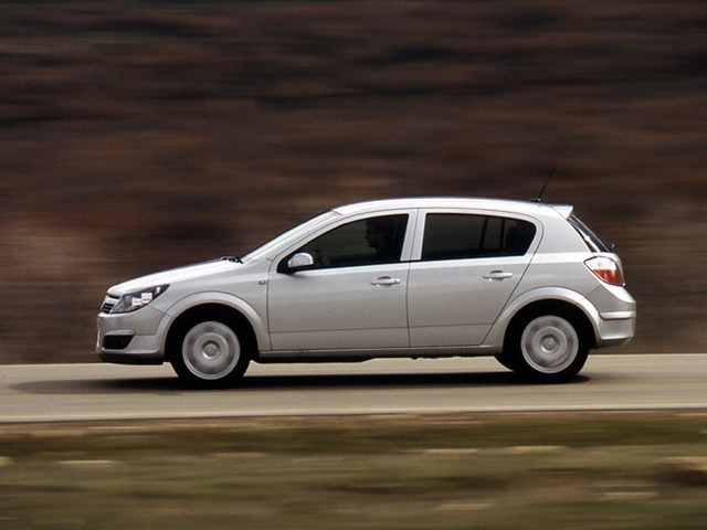 Opel Astra 5 Doors foto 7