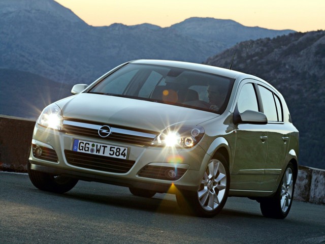 Opel Astra 5 Doors foto 12