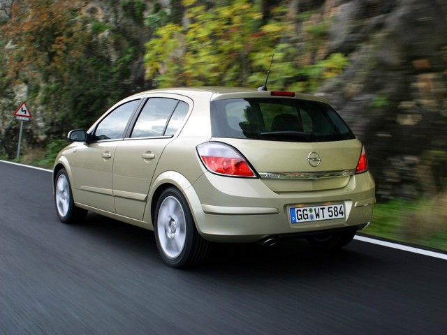 Opel Astra 5 Doors foto 17