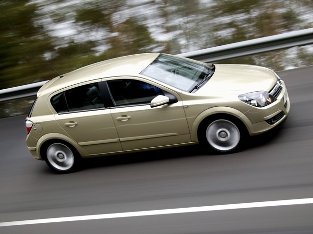 Opel Astra 5 Doors foto 20