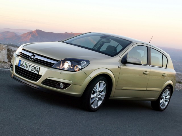 Opel Astra 5 Doors foto 22