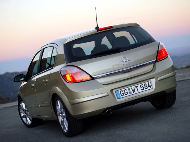 Opel Astra 5 Doors foto 26