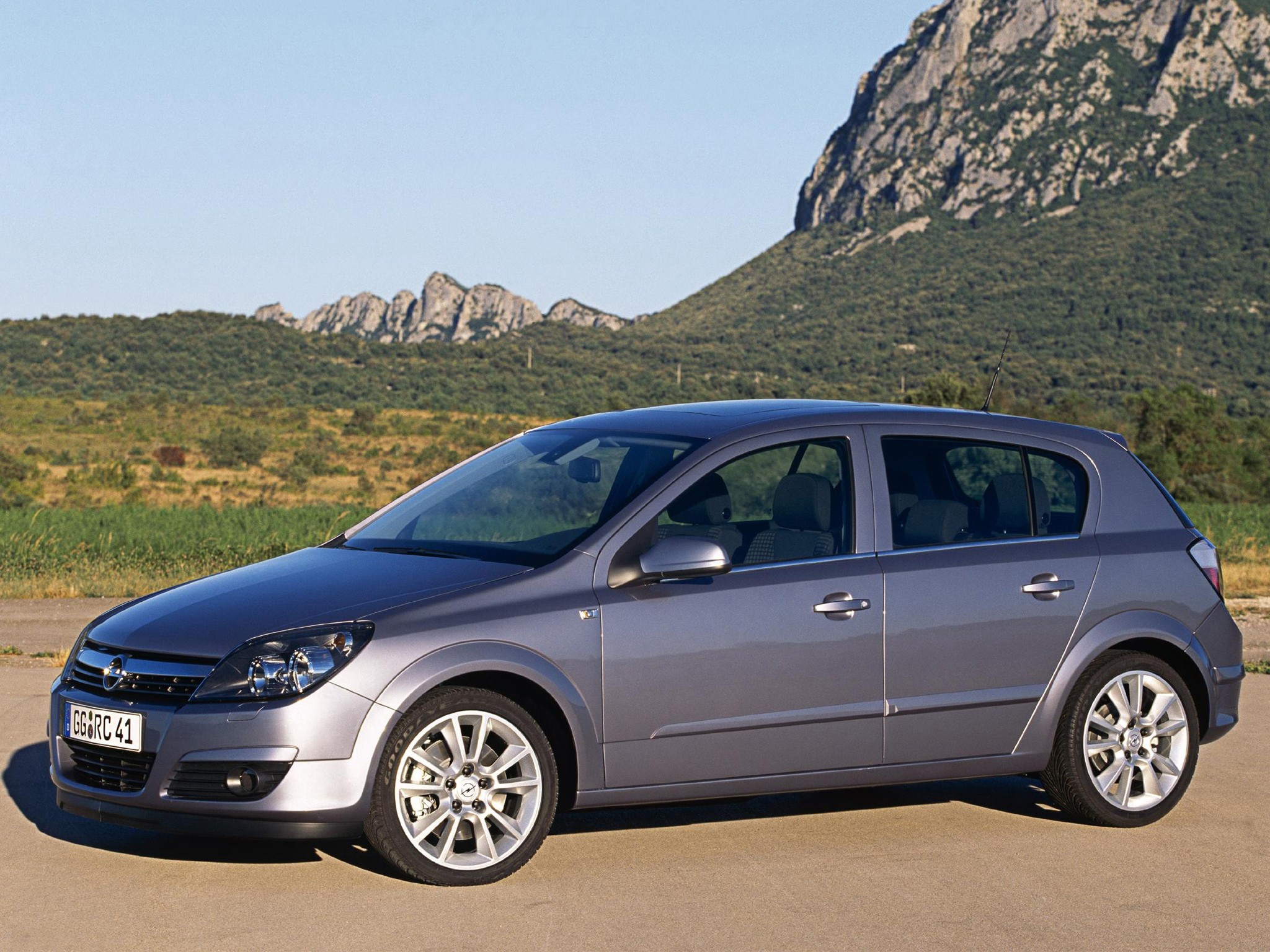 Opel Astra 5 Doors photo 31