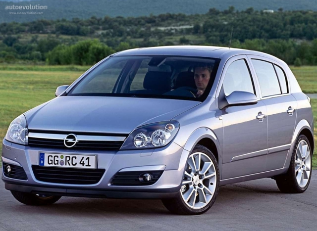Opel Astra 5 Doors foto 2