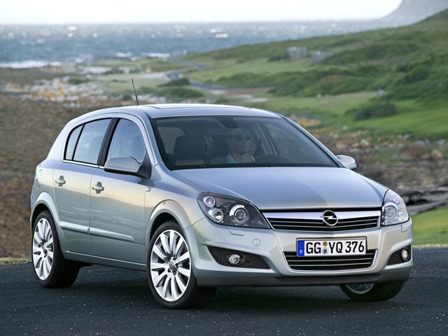 Opel Astra 5 Doors photo 17