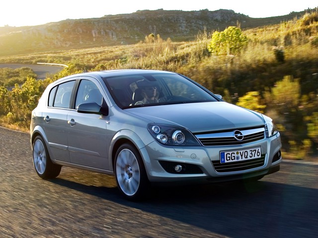 Opel Astra 5 Doors photo 18