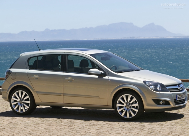Opel Astra 5 Doors photo 3