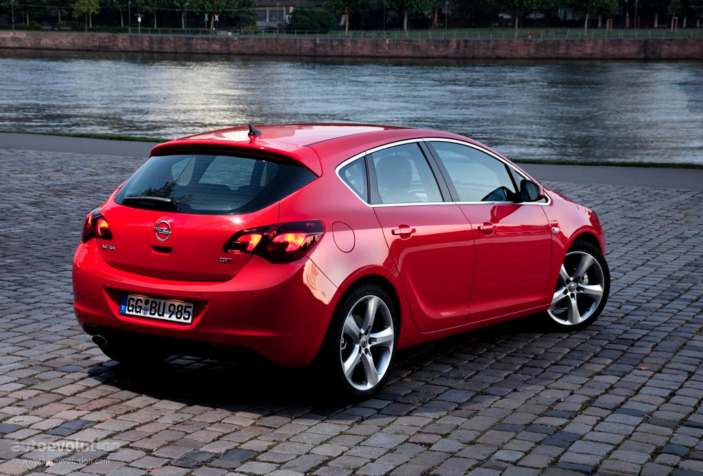 Opel Astra 5 Doors photo 11