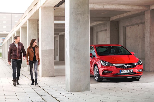 Opel Astra 5 Doors Foto 16