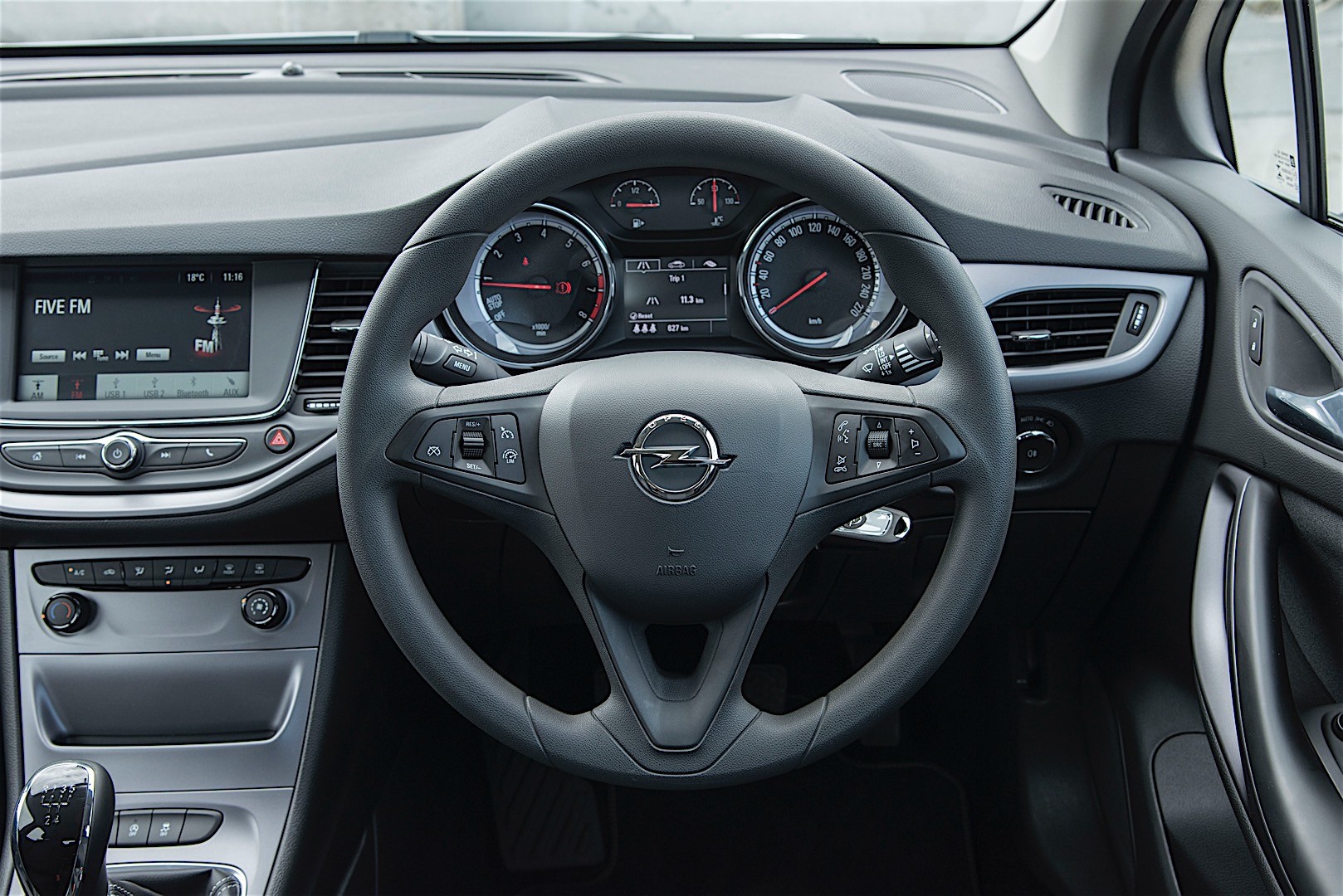 Opel Astra 5 Doors photo 71