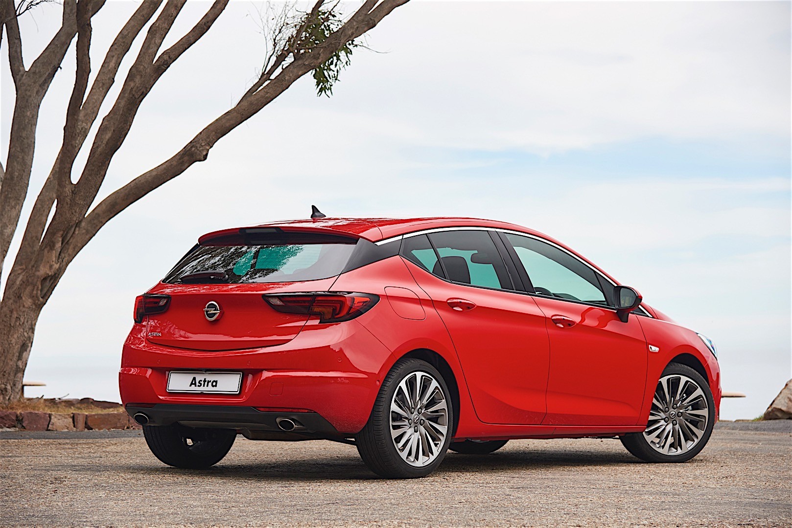 Opel Astra 5 Doors photo 36