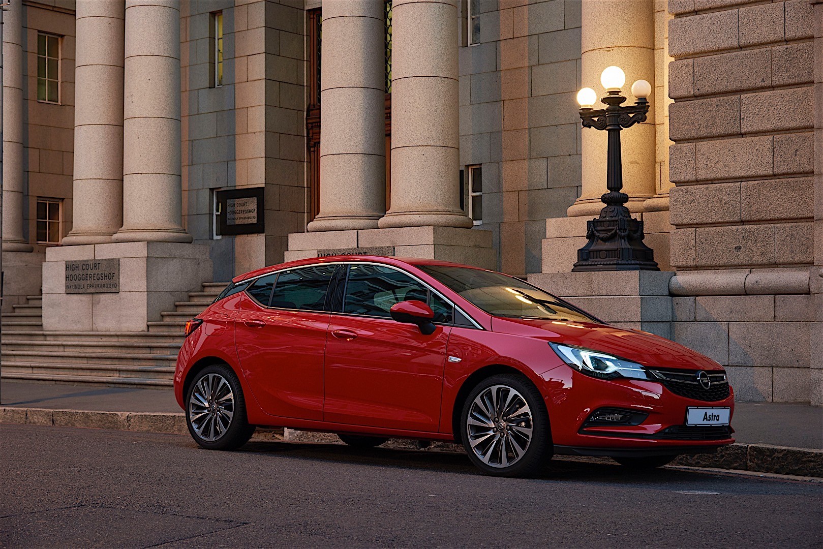 Opel Astra 5 Doors photo 39