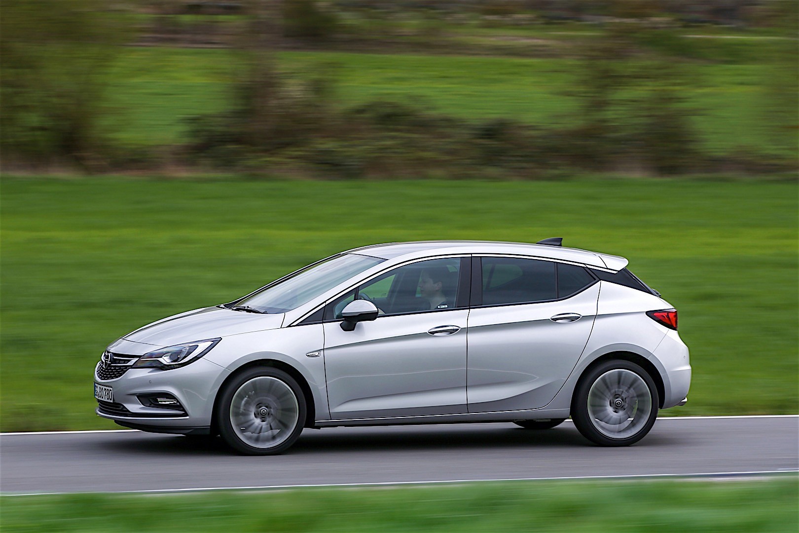 Opel Astra 5 Doors photo 40