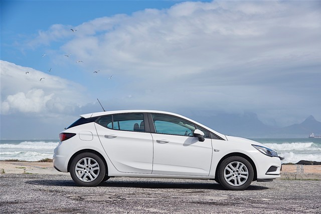 Opel Astra 5 Doors Foto 43