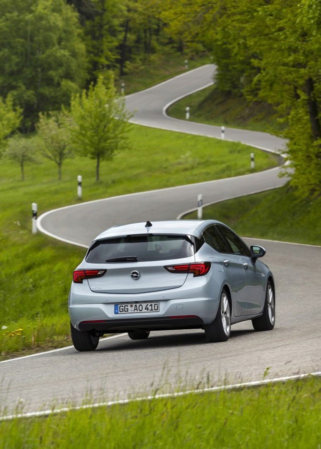 Opel Astra 5 Doors foto 4