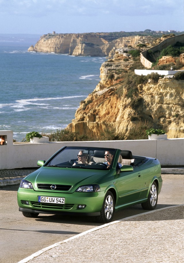 Opel Astra Cabriolet Foto 25
