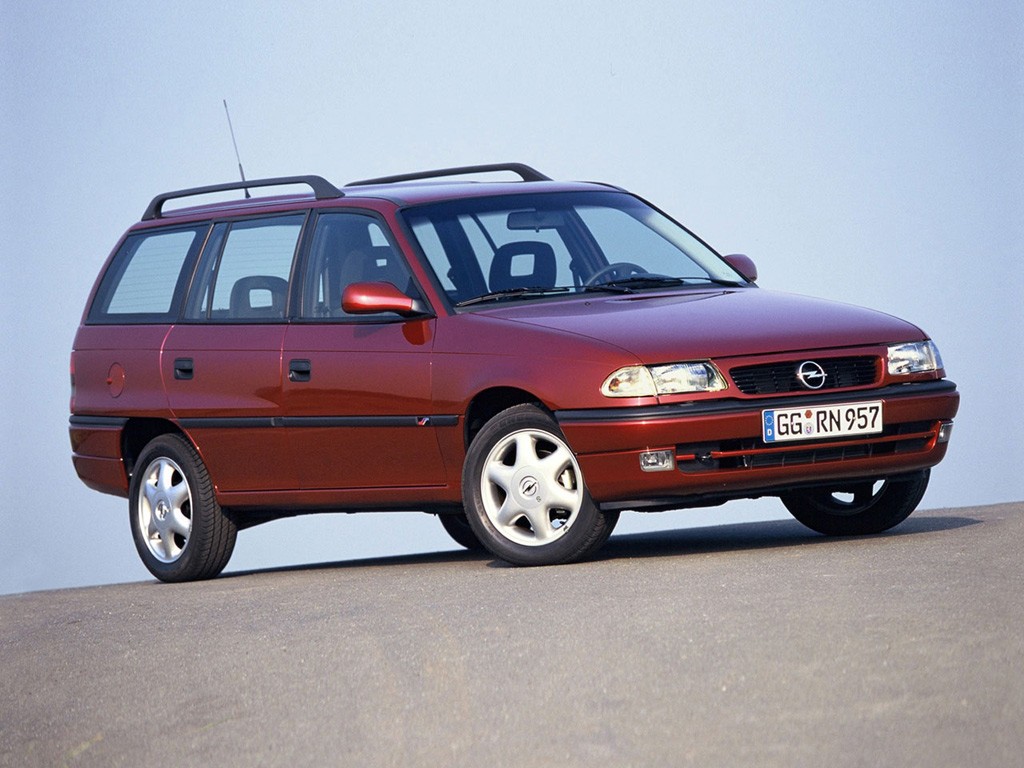 Opel Astra Caravan photo 4