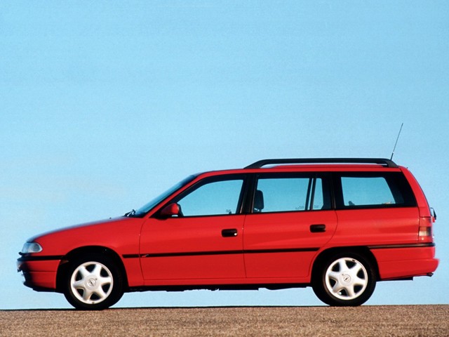 Opel Astra Caravan photo 5