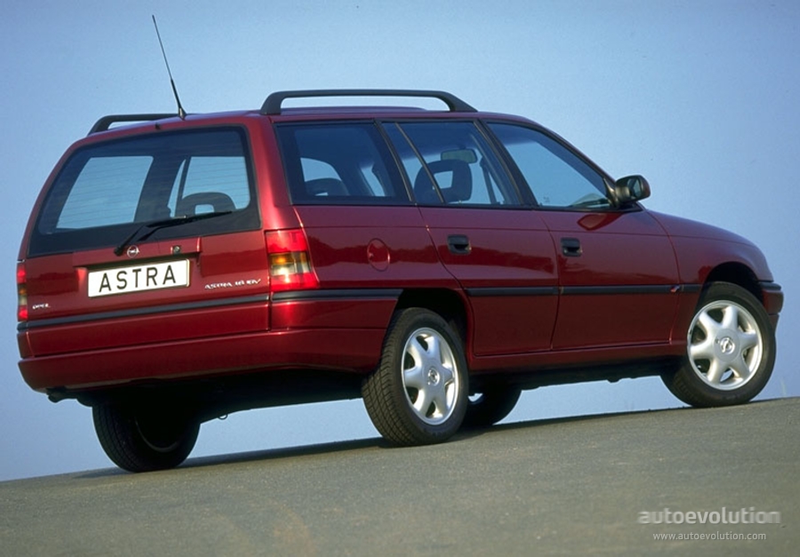Opel Astra Caravan photo 3