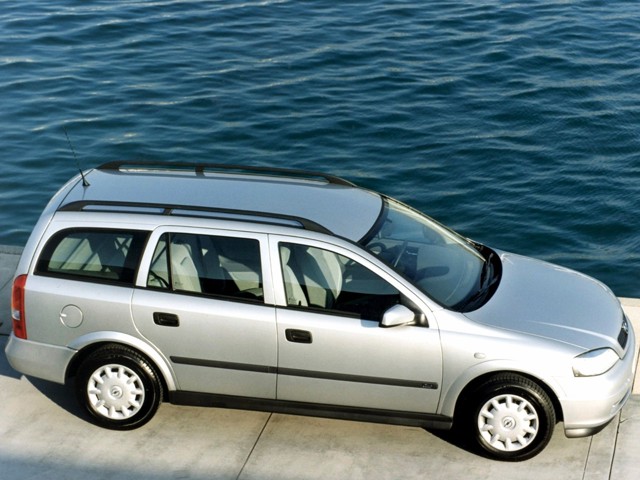 Opel Astra Caravan Foto 25
