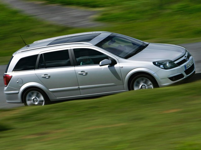 Opel Astra Caravan foto 11