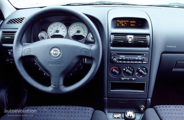 Opel Astra Caravan foto 5