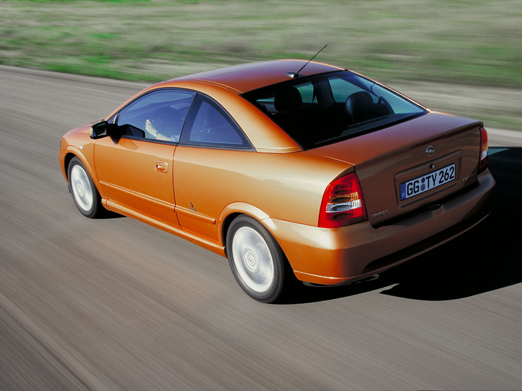 Opel Astra Coupe photo 19