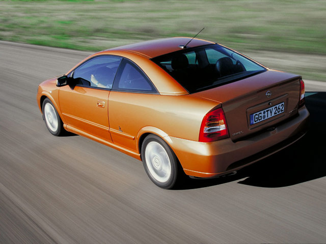 Opel Astra Coupe photo 19