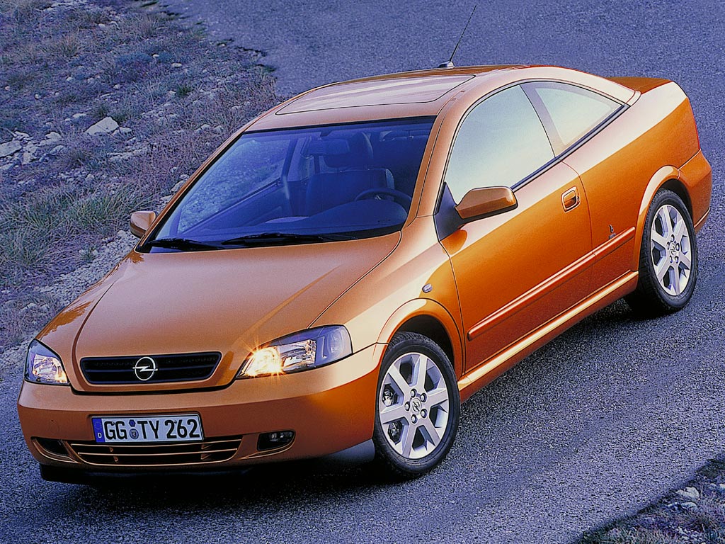 Opel Astra Coupe photo 20