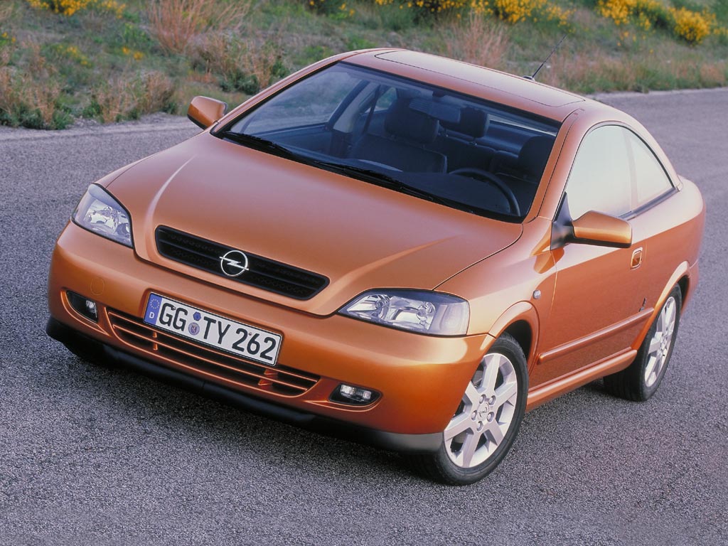 Opel Astra Coupe photo 22
