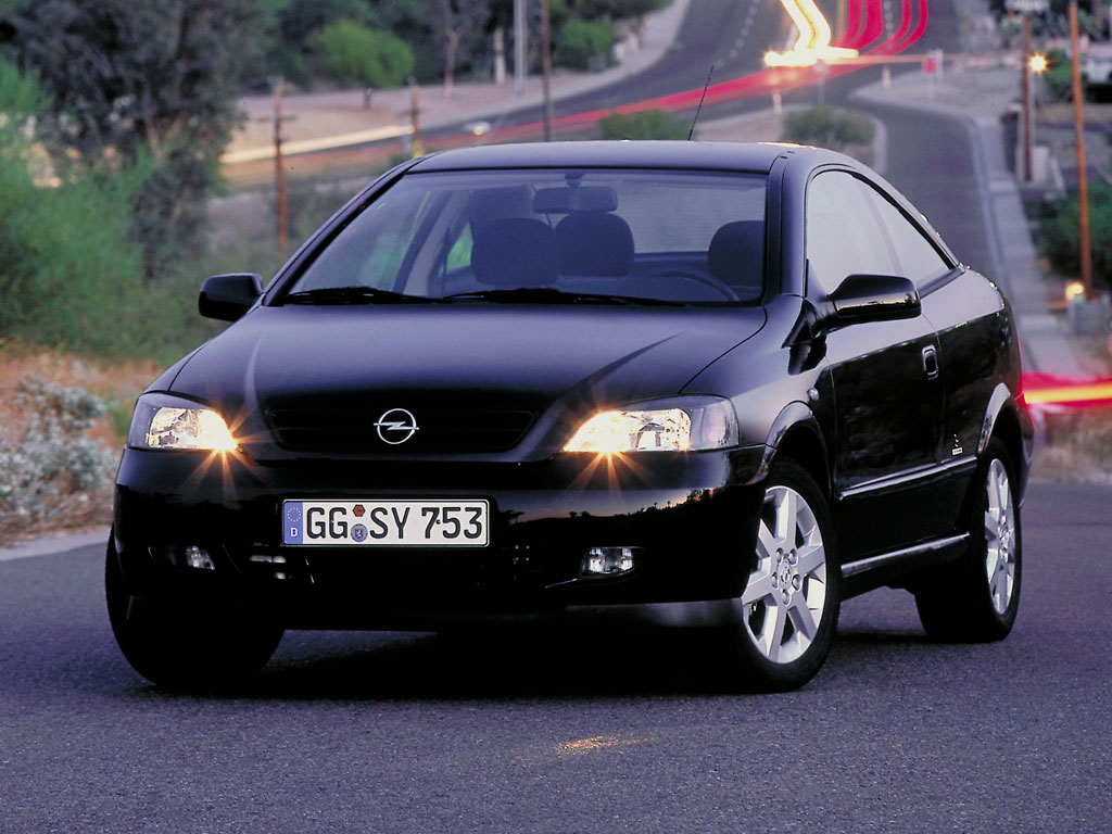 Opel Astra Coupe photo 26