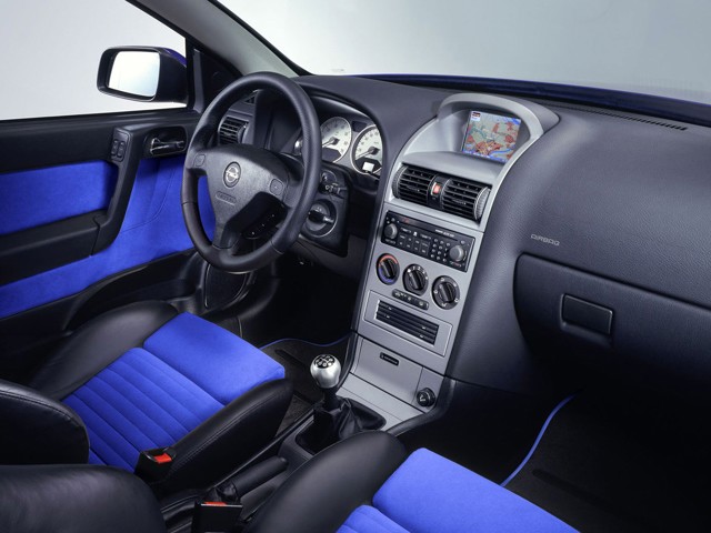 Opel Astra Coupe photo 37