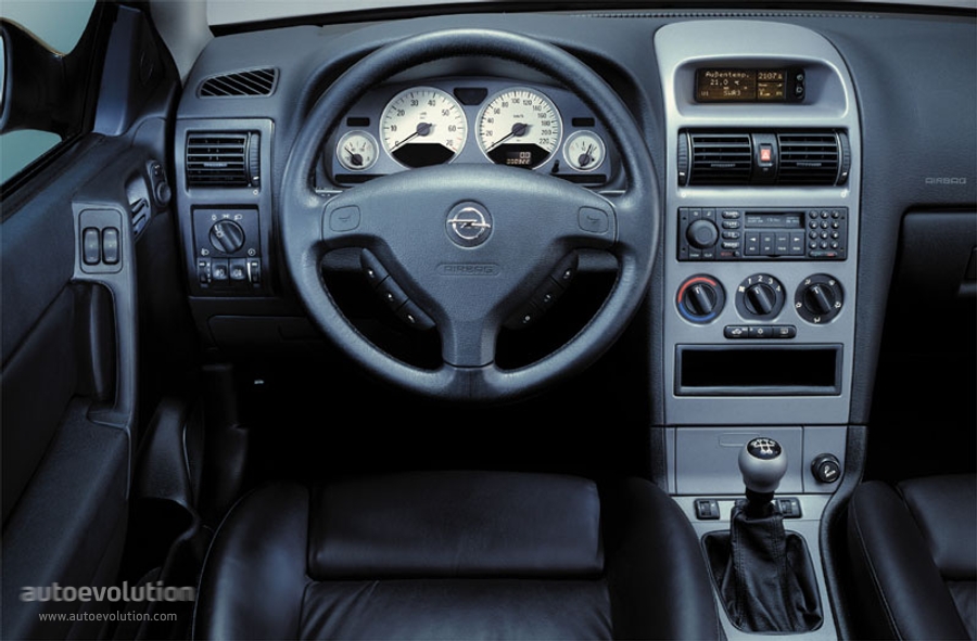 Opel Astra Coupe photo 36